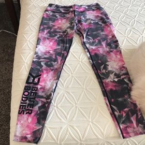 Enter bodies geo print leggings